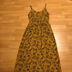 “Forever 21” maxi dress size Medium in great condition